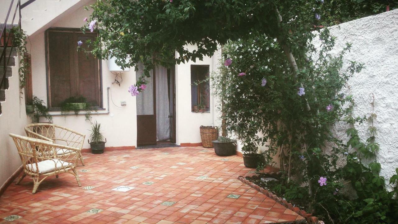 Guest House Le Ginestre Dell'Etna Belpasso Εξωτερικό φωτογραφία
